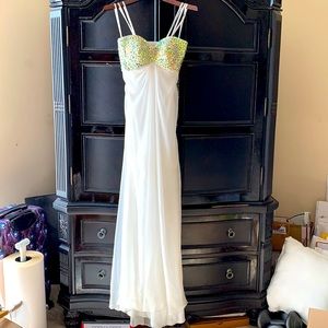 Strapless white evening gown dress & scarf